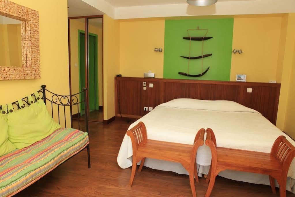 Hotel Agur Deneri Ciboure Exterior photo
