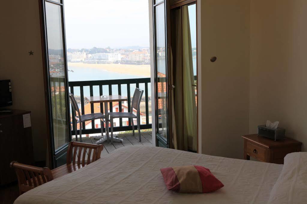 Hotel Agur Deneri Ciboure Exterior photo