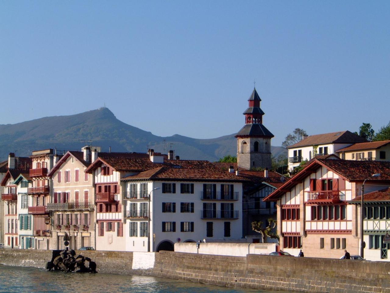 Hotel Agur Deneri Ciboure Exterior photo